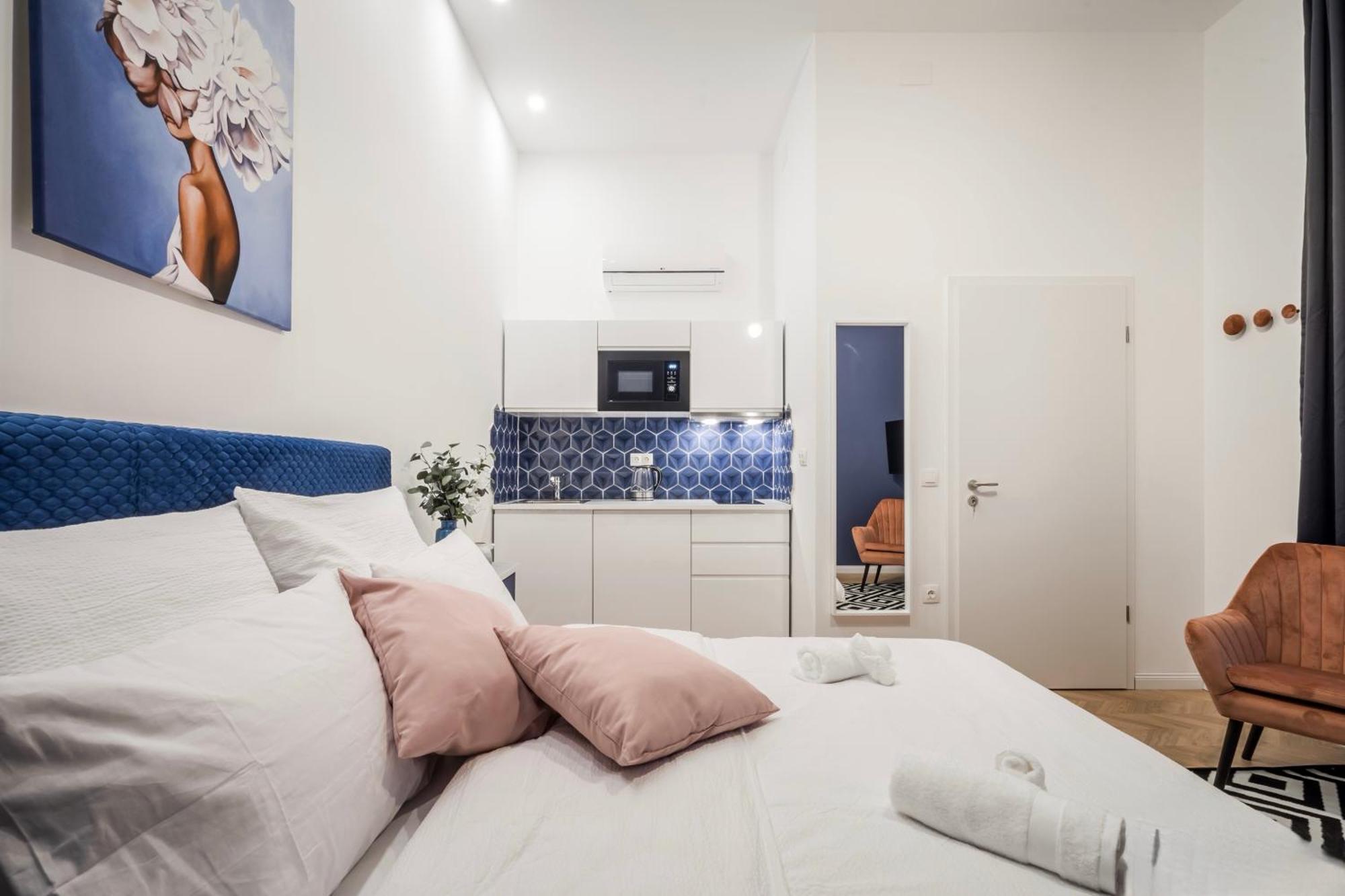 D58 - Grand Boulevard Royal Apartment - Best Location By Bqa Βουδαπέστη Εξωτερικό φωτογραφία