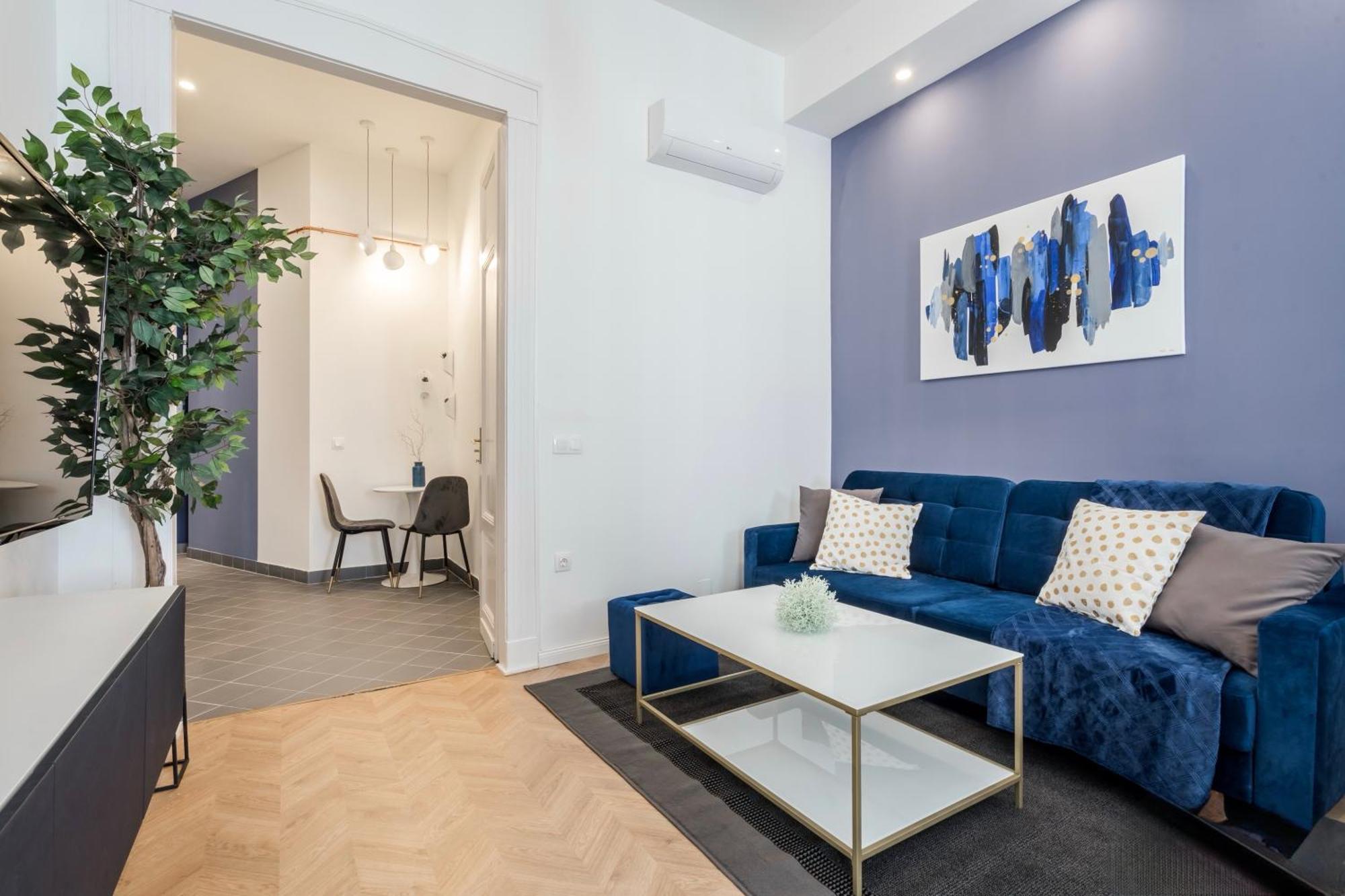 D58 - Grand Boulevard Royal Apartment - Best Location By Bqa Βουδαπέστη Εξωτερικό φωτογραφία